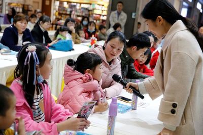 星光梦工厂中秋亲子游园会招募 月饼香中赏魔术，亲子互动赢大奖