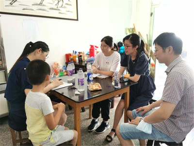 家校共育新探索 金山小学校长两日走访11%新生家庭，启动家庭教育咨询服务